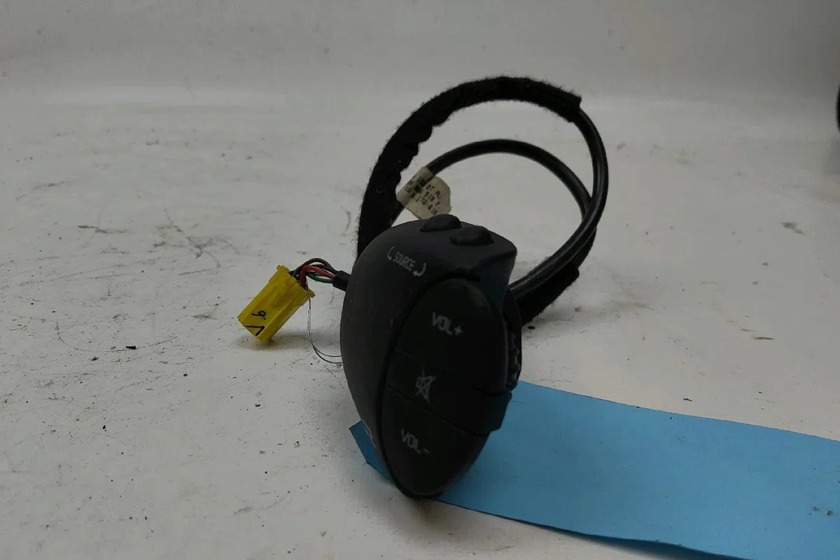 Commande autoradio Renault KANGOO Express (FC0-1_) 1.2 (fc01, fc0a, fc0f) (1997) occasion