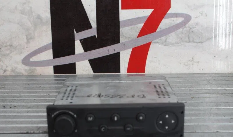 Commande autoradio RENAULT LAGUNA 2 PHASE 1 occasion — photo 2