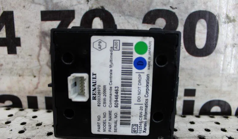 Commande autoradio RENAULT LAGUNA 2 PHASE 2 BREAK occasion