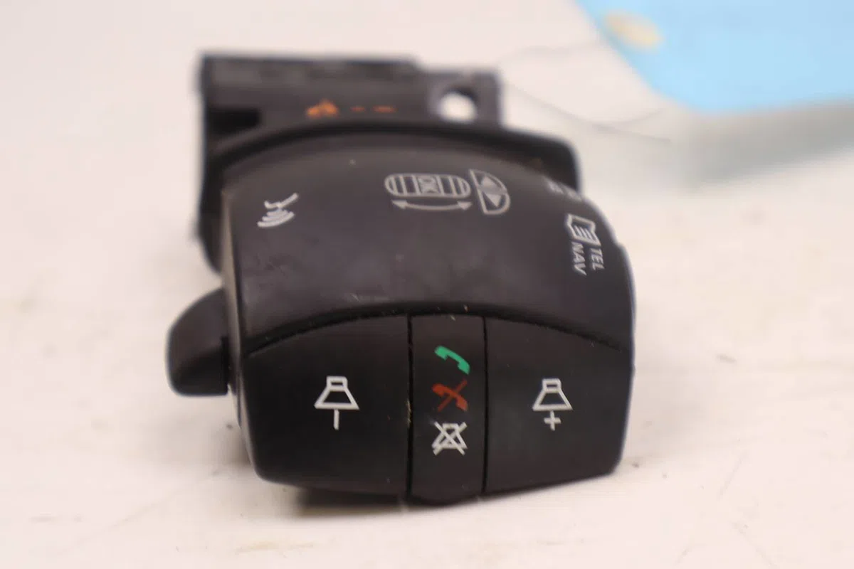 Commande autoradio Renault LAGUNA III (BT0-1) 1.5 dci (bt00, bt0a, bt0t, bt1j) (2007-2015) 5 portes occasion — photo 2