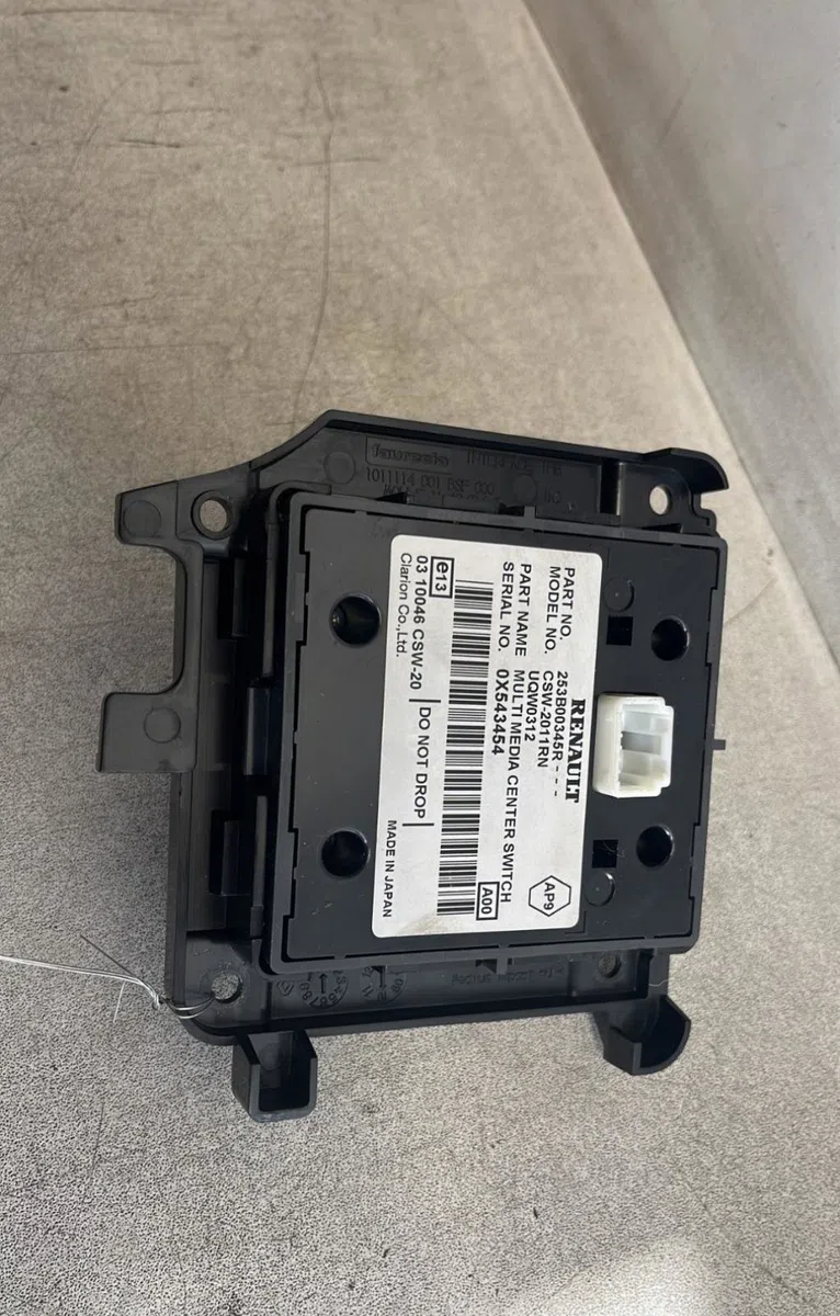 Commande autoradio RENAULT MEGANE 3 PHASE 1 COUPE occasion — photo 2