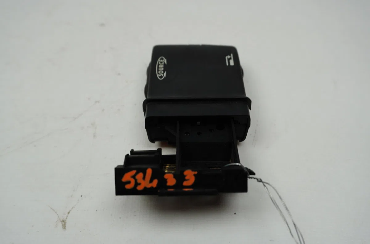 Commande autoradio RENAULT MEGANE II  2.0 16v occasion — photo 2