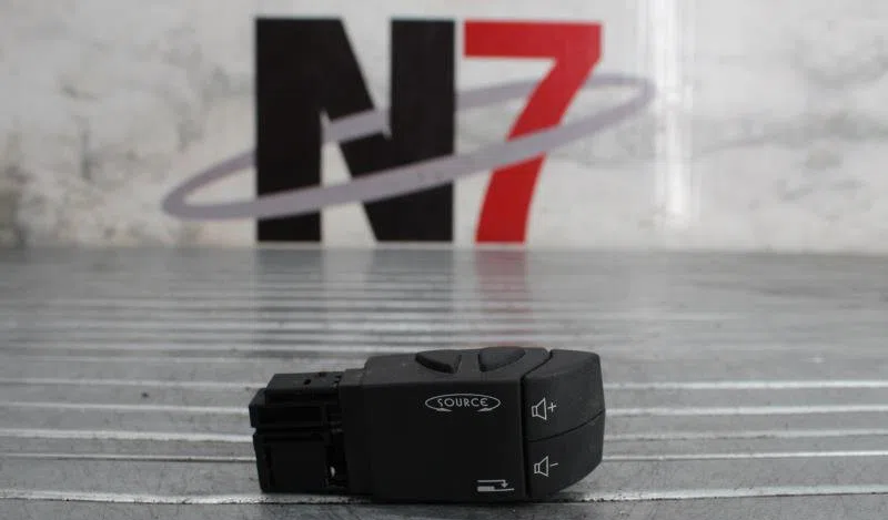 Commande autoradio RENAULT TWINGO 2 PHASE 1 occasion — photo 2