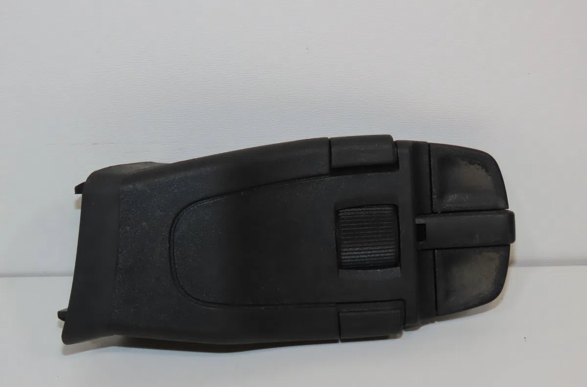 Commande autoradio Seat IBIZA IV (6J5, 6P1) 1.9 tdi (2008-2010) occasion — photo 2