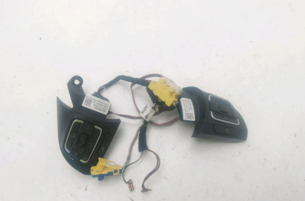 Commande autoradio Volkswagen PASSAT CC B6 (357) 2.0 tdi (2008-2012) occasion — photo 2