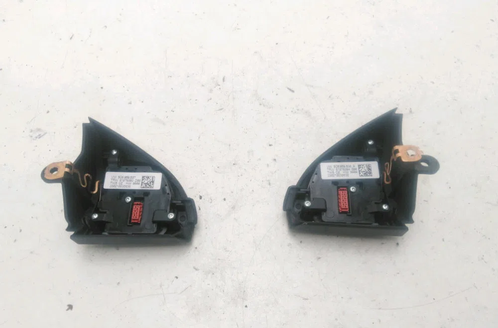 Commande autoradio Volkswagen TOURAN (1T3) 1.6 tdi (2010-2015) 5 portes occasion — photo 2