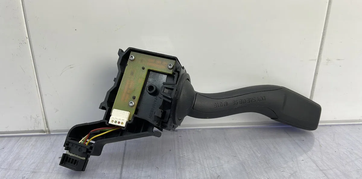 Commande clignotant AUDI A3 2 SPORTBACK PHASE 1 occasion — photo 3