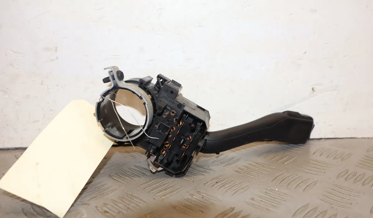 Commande clignotant Audi A3 (8L1) 1.9 tdi quattro (2000-2003) occasion — photo 2