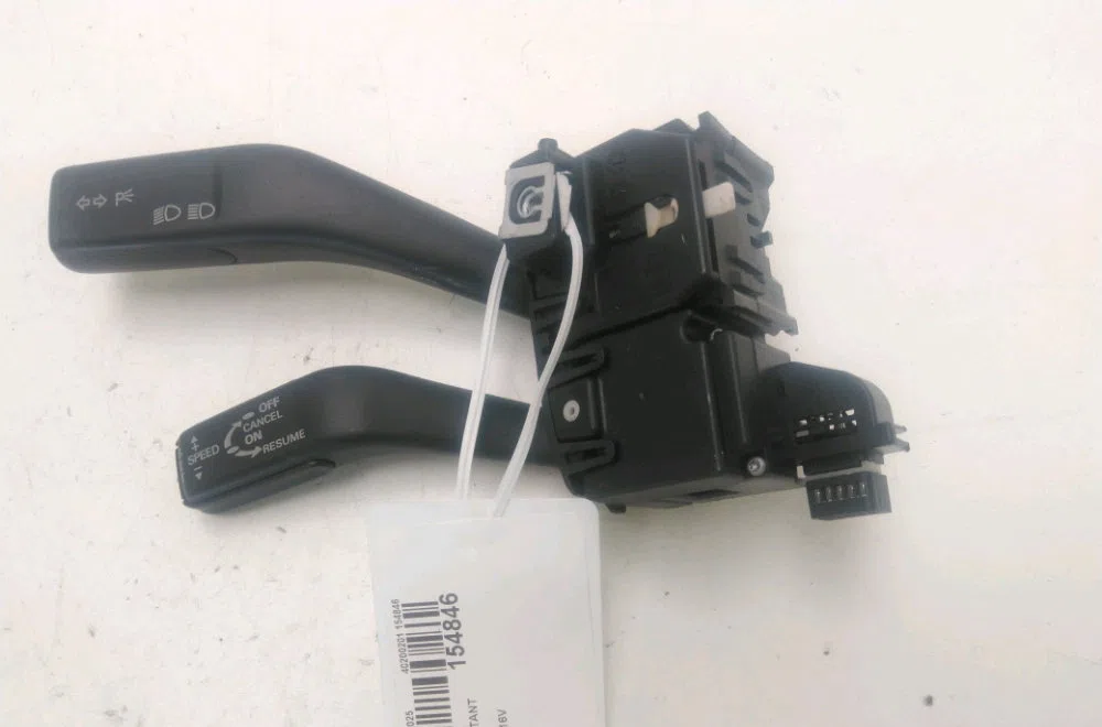 Commande clignotant Audi A3 (8P1) 2.0 fsi (2003-2008) occasion — photo 2