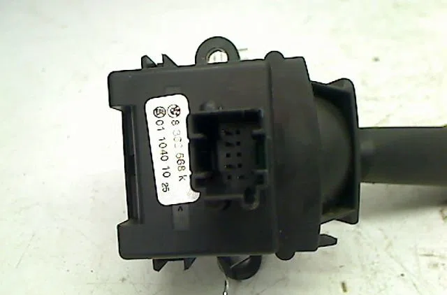 Commande clignotant Bmw 3 Coupé (E46) 330 ci (2000-2006) occasion — photo 4