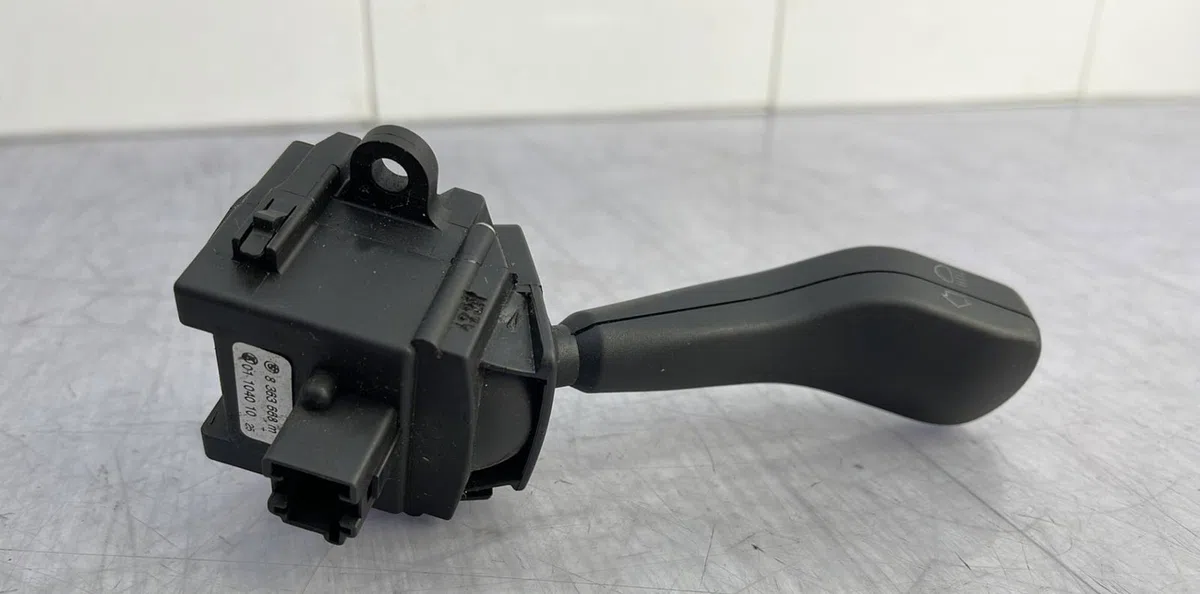 Commande clignotant BMW SERIE 5 E39 PHASE 2 occasion — photo 2