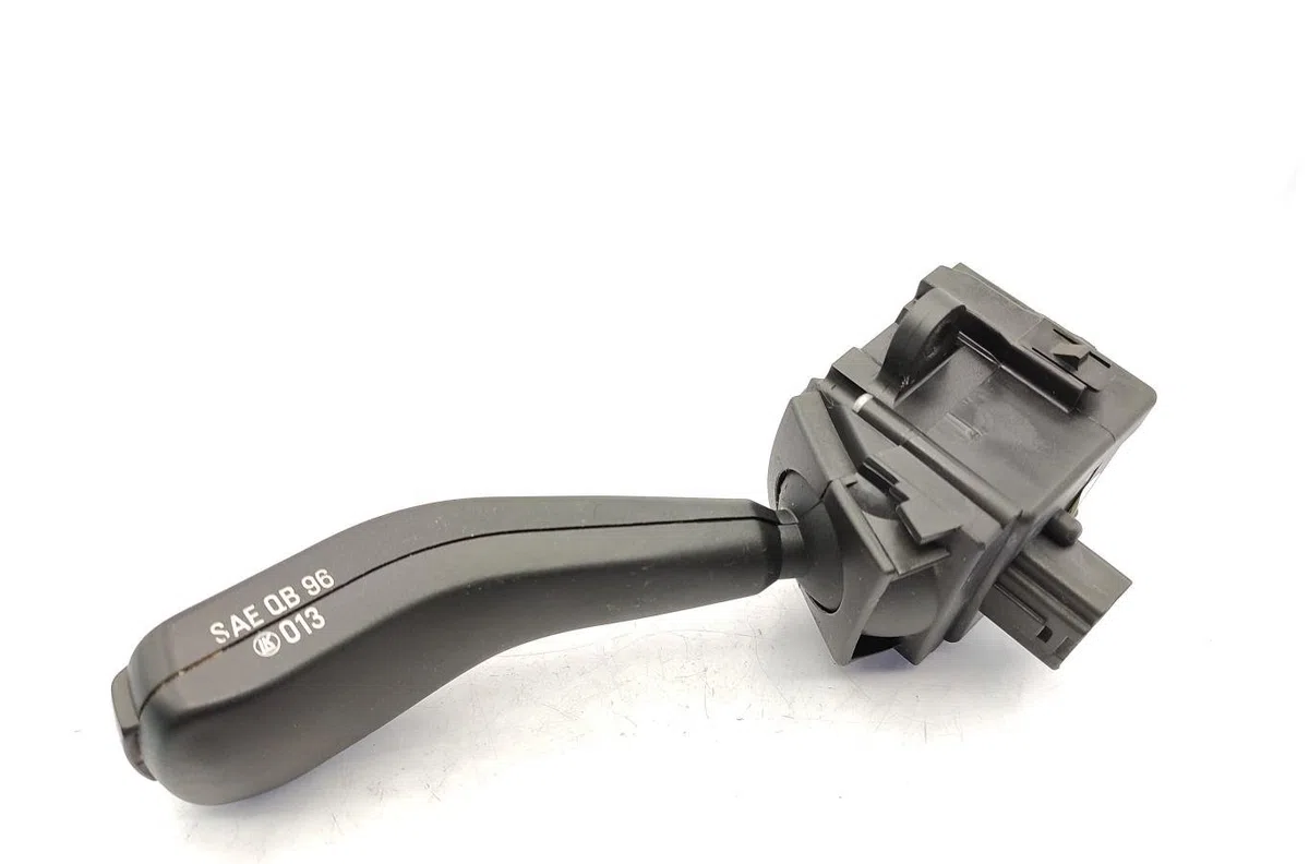 Commande clignotant BMW X3 E83 PHASE 2 occasion — photo 2