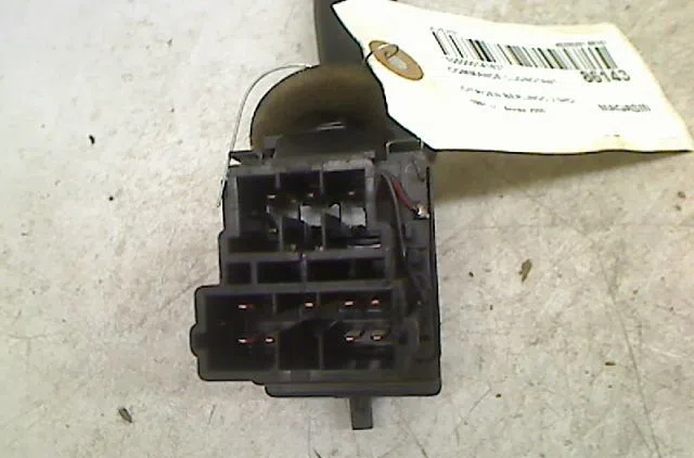 Commande clignotant Citroën BERLINGO - BERLINGO FIRST Monospace (MF_, GJK_, GFK_) 2.0 hdi 90 (mfrhy) (1999-2005) occasion — photo 3