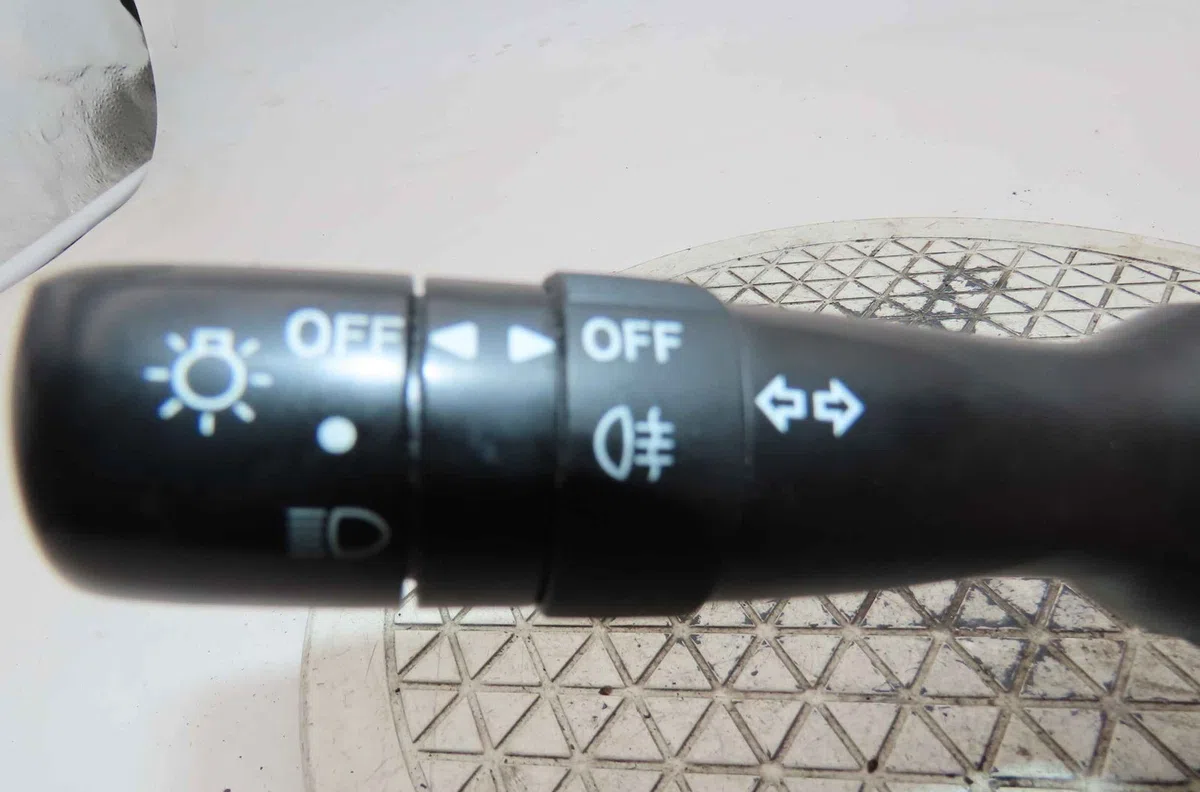 Commande clignotant CITROEN C1 I occasion — photo 2