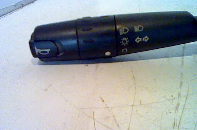Commande clignotant CITROEN XANTIA 1996 occasion — photo 3