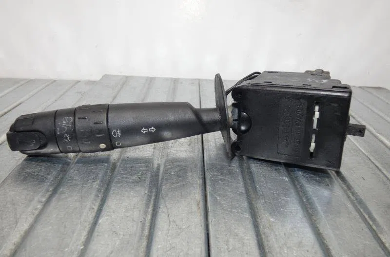 Commande clignotant CITROEN XANTIA PHASE 1 occasion — photo 2