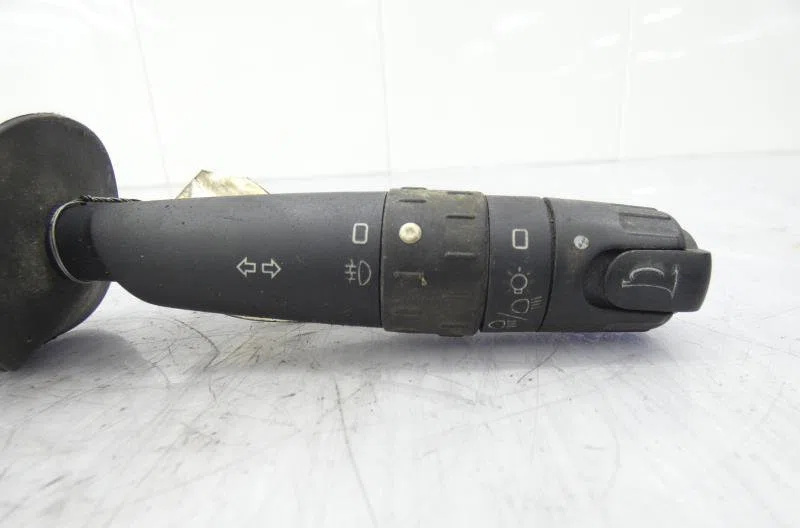 Commande clignotant CITROEN XSARA PICASSO PHASE 1 occasion — photo 2