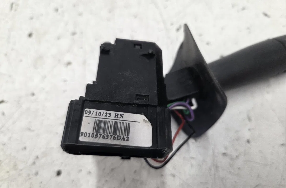 Commande clignotant DACIA DUSTER 1 PHASE 1 occasion — photo 2