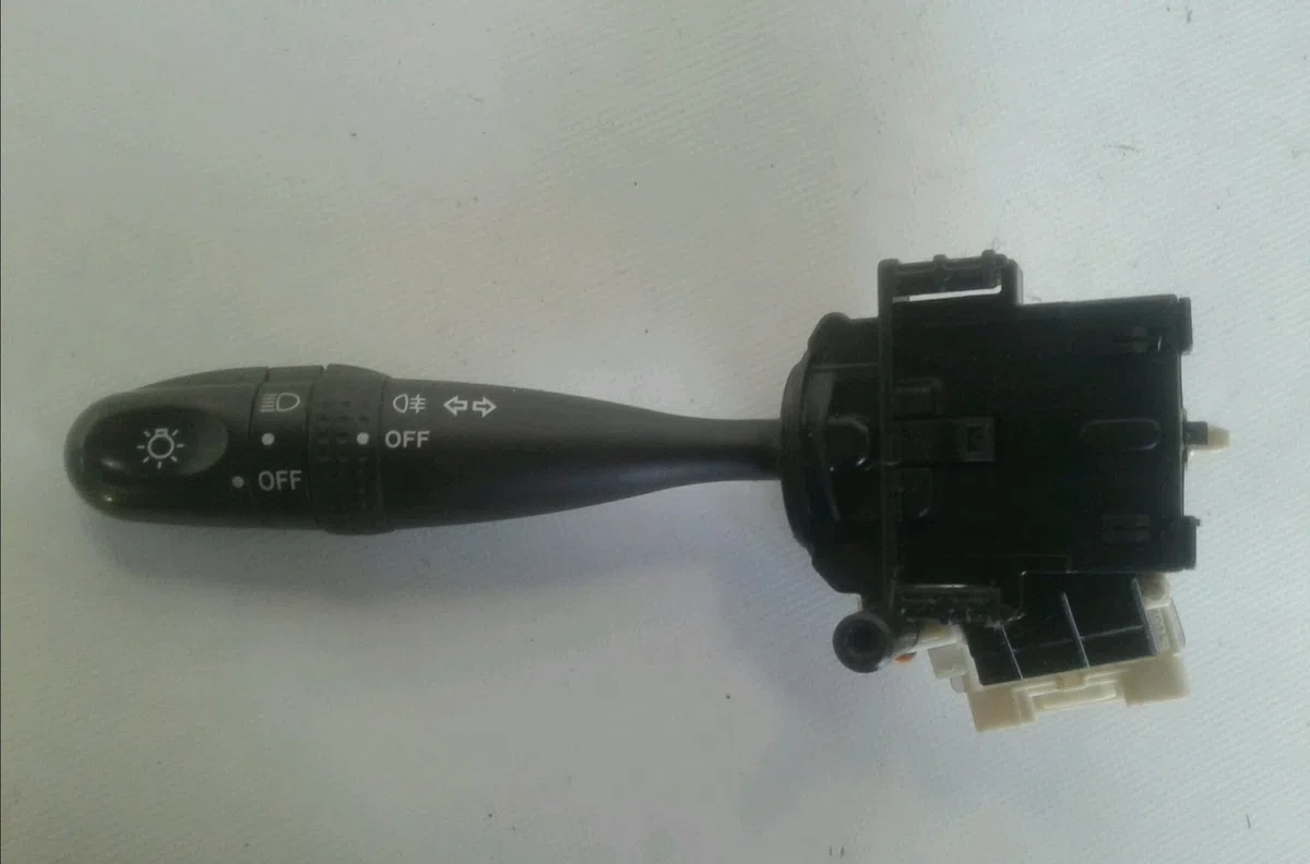 Commande clignotant Daihatsu TREVIS 1.0 (2006) occasion — photo 2
