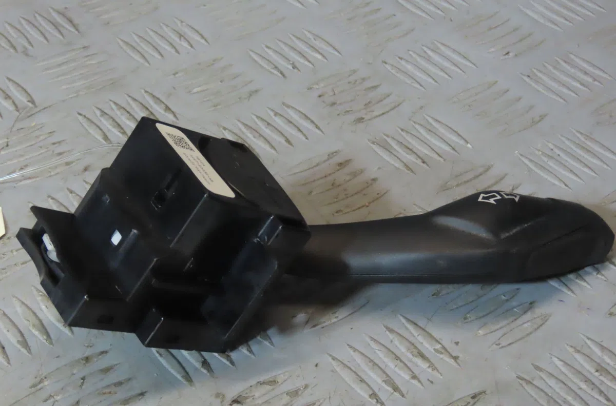 Commande clignotant FORD C-MAX 2011 occasion — photo 3
