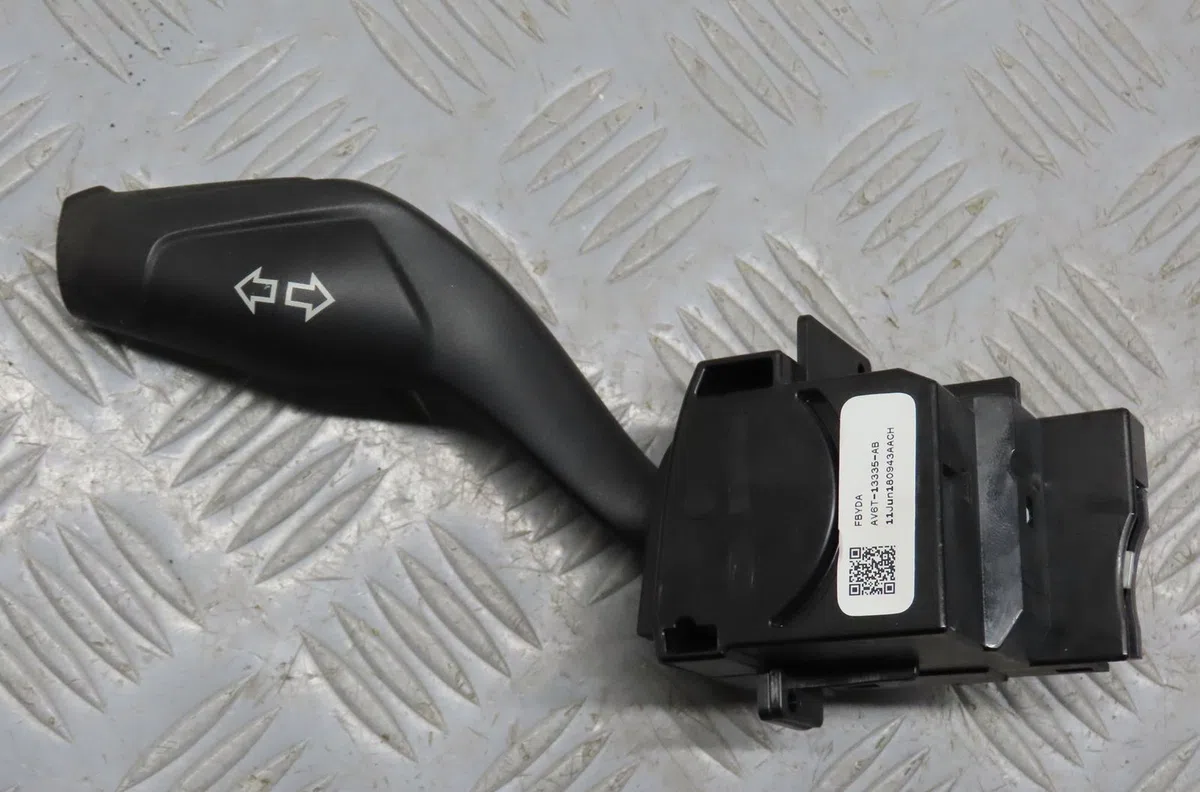 Commande clignotant Ford C-MAX II (DXA-CB7, DXA-CEU) 1.6 tdci (2010-2019) 5 portes occasion