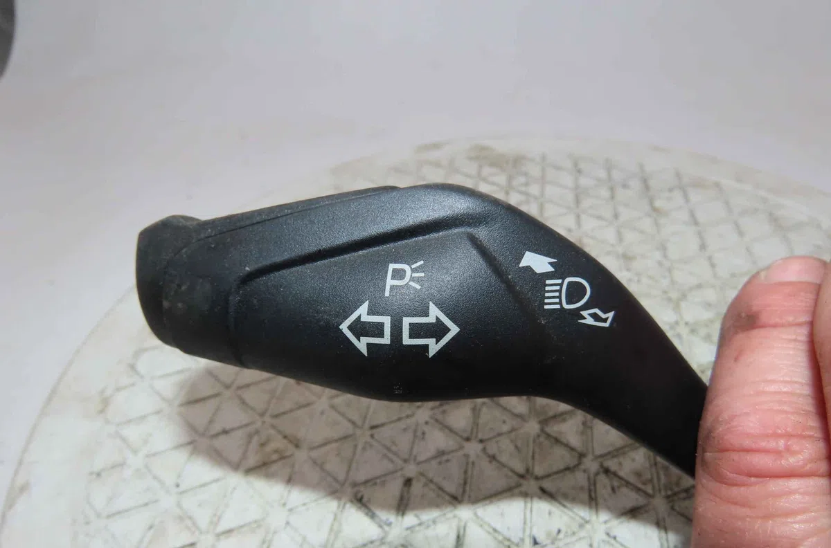 Commande clignotant FORD CMAX II occasion — photo 2