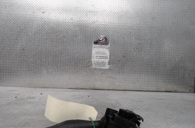 Commande clignotant FORD FIESTA 5  FIESTA 5 PHASE 2 occasion — photo 2