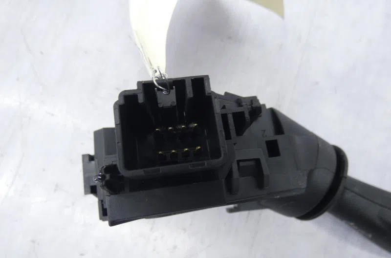 Commande clignotant FORD FIESTA 6 PHASE 2 occasion