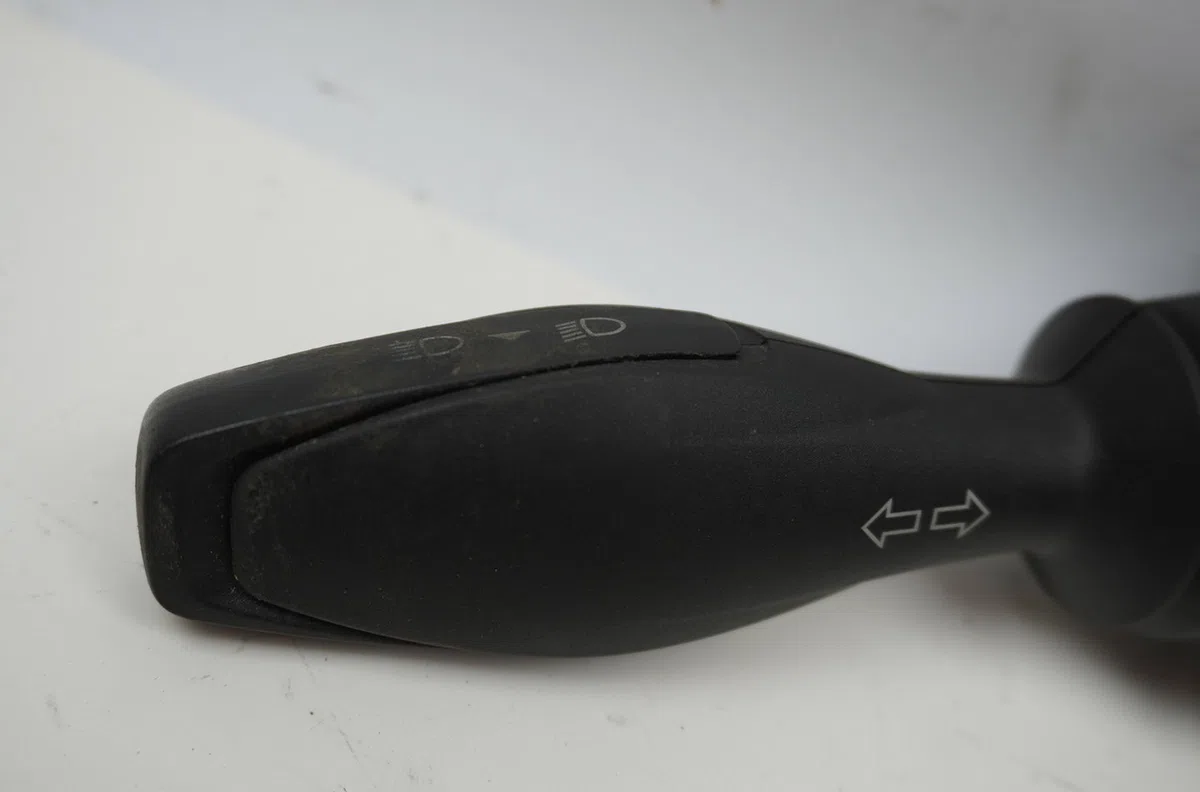 Commande clignotant Ford FIESTA VI (CB1, CCN) 1.25 (2008-2017) 5 portes occasion — photo 2