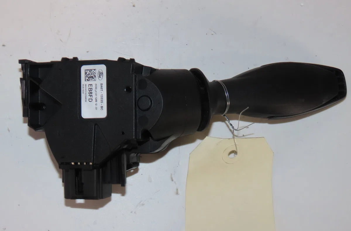 Commande clignotant Ford FIESTA VI (CB1, CCN) 1.6 tdci (2008-2012) occasion — photo 3