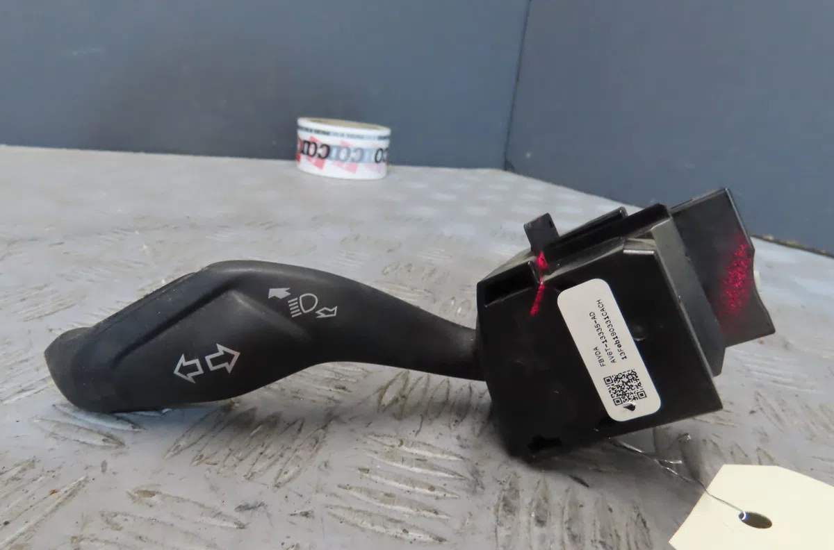 Commande clignotant FORD FOCUS 2013 occasion — photo 3