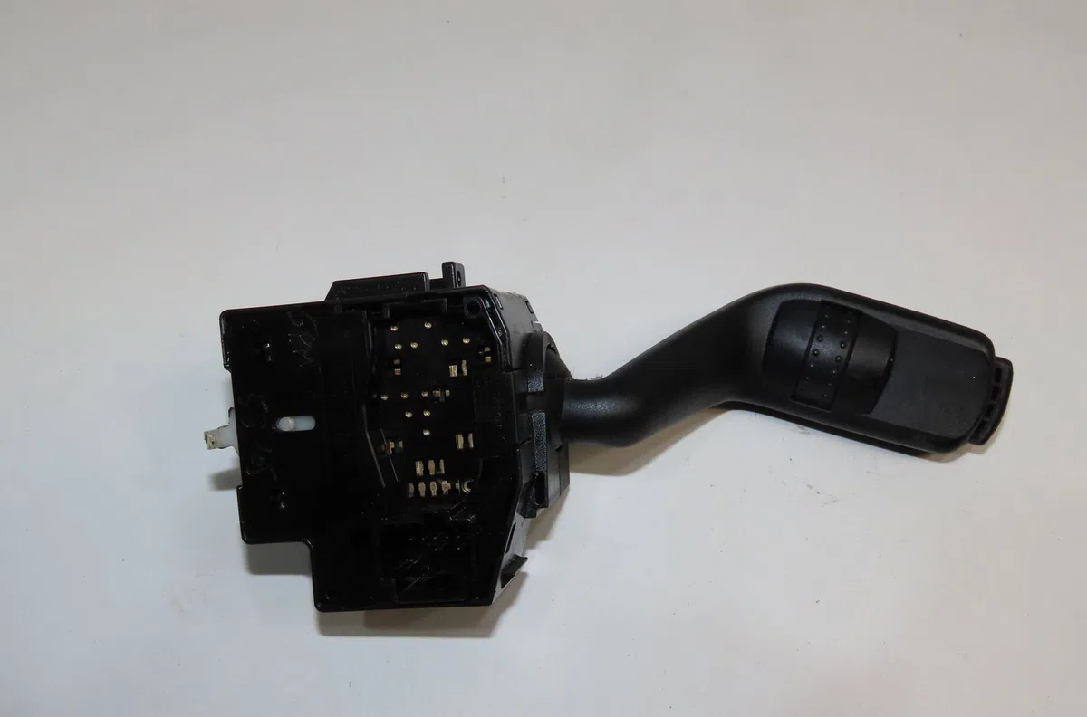 Commande clignotant Ford FOCUS C-MAX (DM2) 1.6 tdci (2003-2007) occasion — photo 2