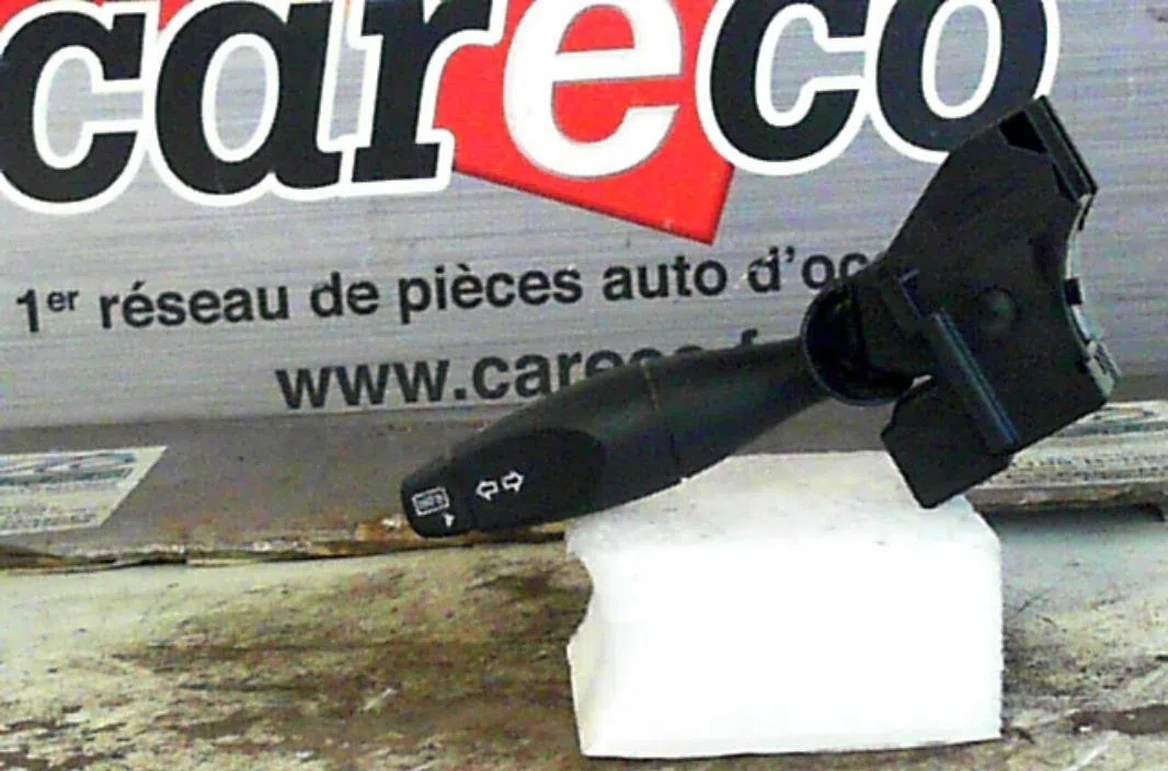 Commande clignotant Ford FOCUS I (DAW, DBW) 1.8 tdci (2001-2004) occasion — photo 2