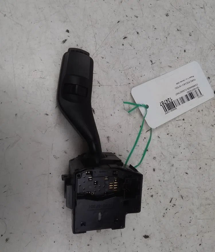Commande clignotant FORD FOCUS II 2006 occasion — photo 3