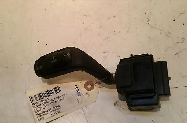 Commande clignotant FORD FOCUS occasion — photo 4