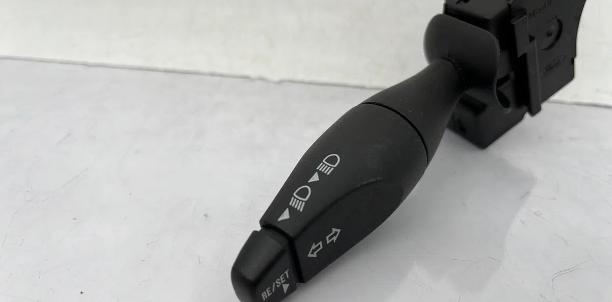 Commande clignotant FORD FUSION PHASE 2 occasion — photo 4