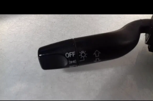 Commande clignotant Honda HR-V (GH) 1.6 16v (gh1, gh3) (1999) occasion — photo 2
