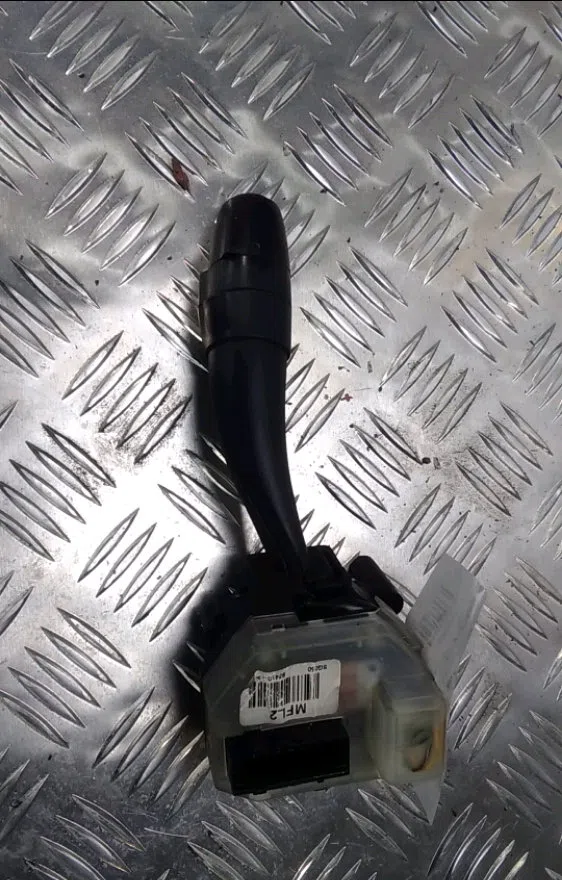 Commande clignotant Hyundai I30 (FD) 1.6 crdi (2007-2011) occasion — photo 2