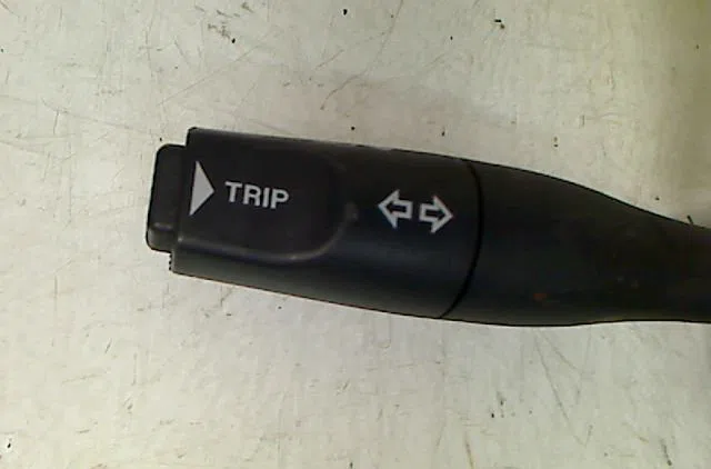 Commande clignotant Jaguar X-TYPE I Break (X400) 2.0 d (2004-2009) occasion — photo 2