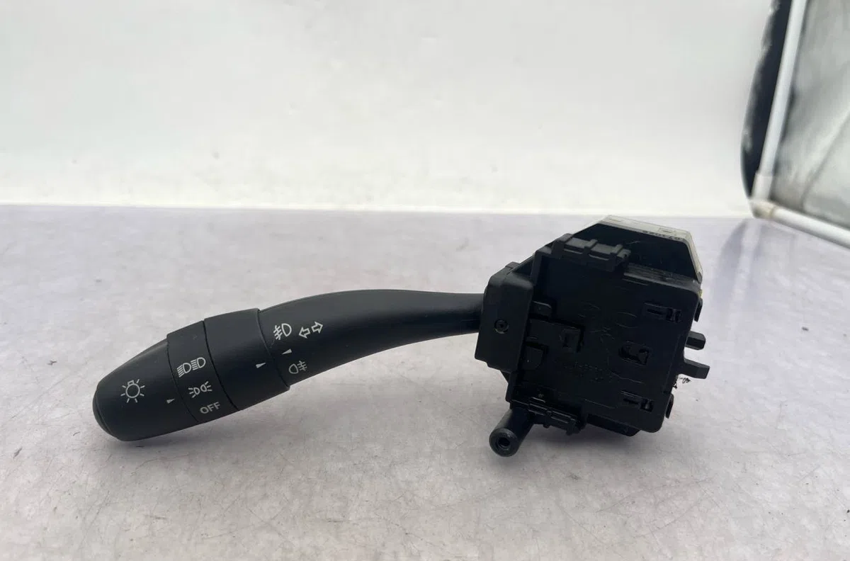 Commande clignotant KIA CEE-D 1 SPORT WAGON PHASE 1 BREAK occasion — photo 3