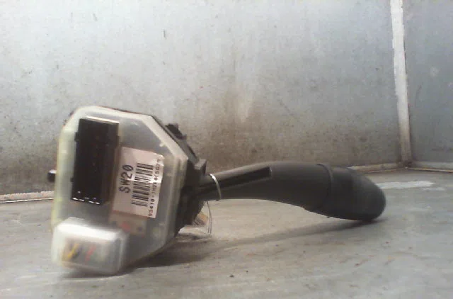 Commande clignotant KIA CEEÂ´D 2007 occasion — photo 2