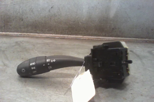 Commande clignotant KIA CEEÂ´D 2007 occasion — photo 3