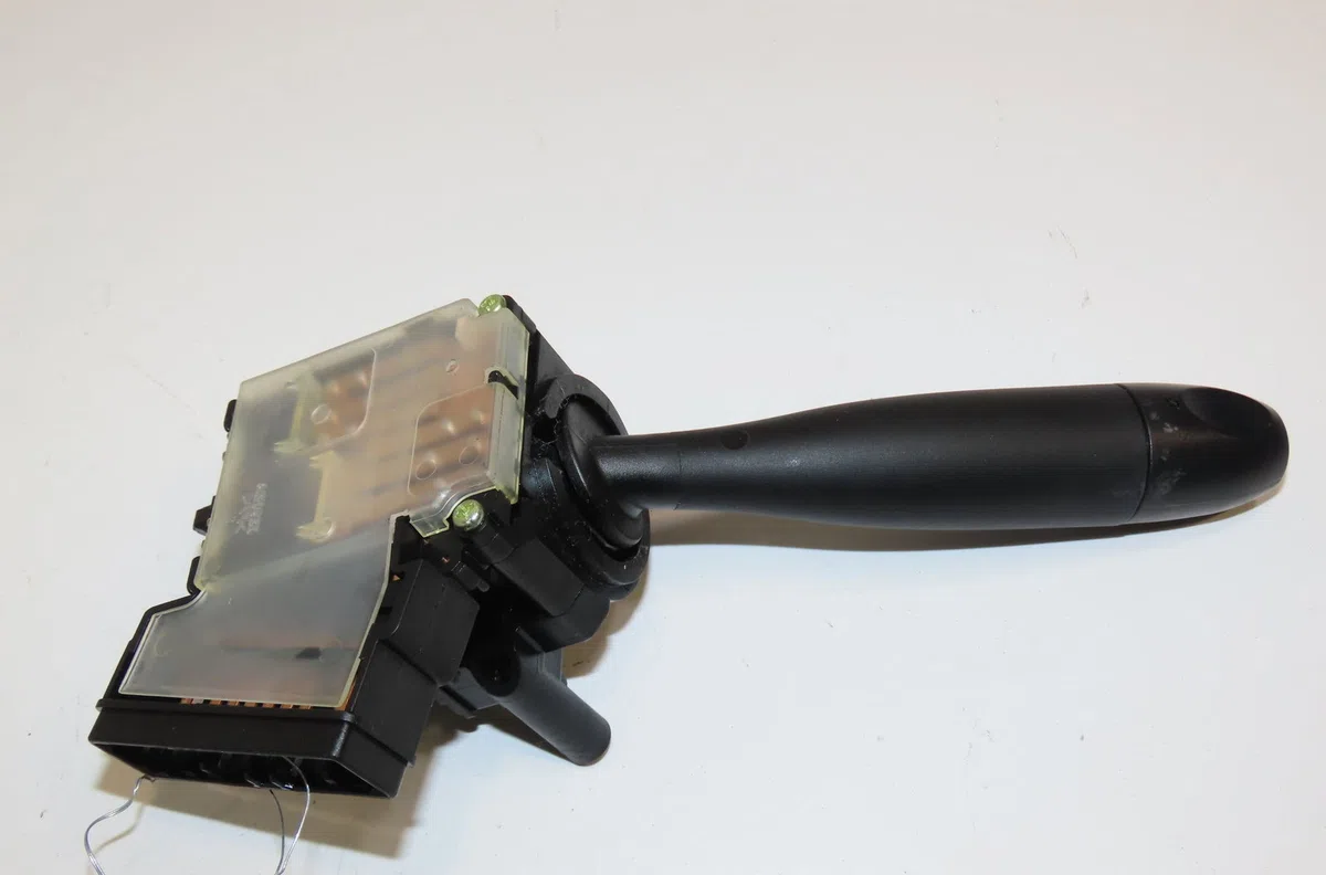 Commande clignotant Kia PICANTO I (SA) 1.1 (2004-2011) occasion — photo 2