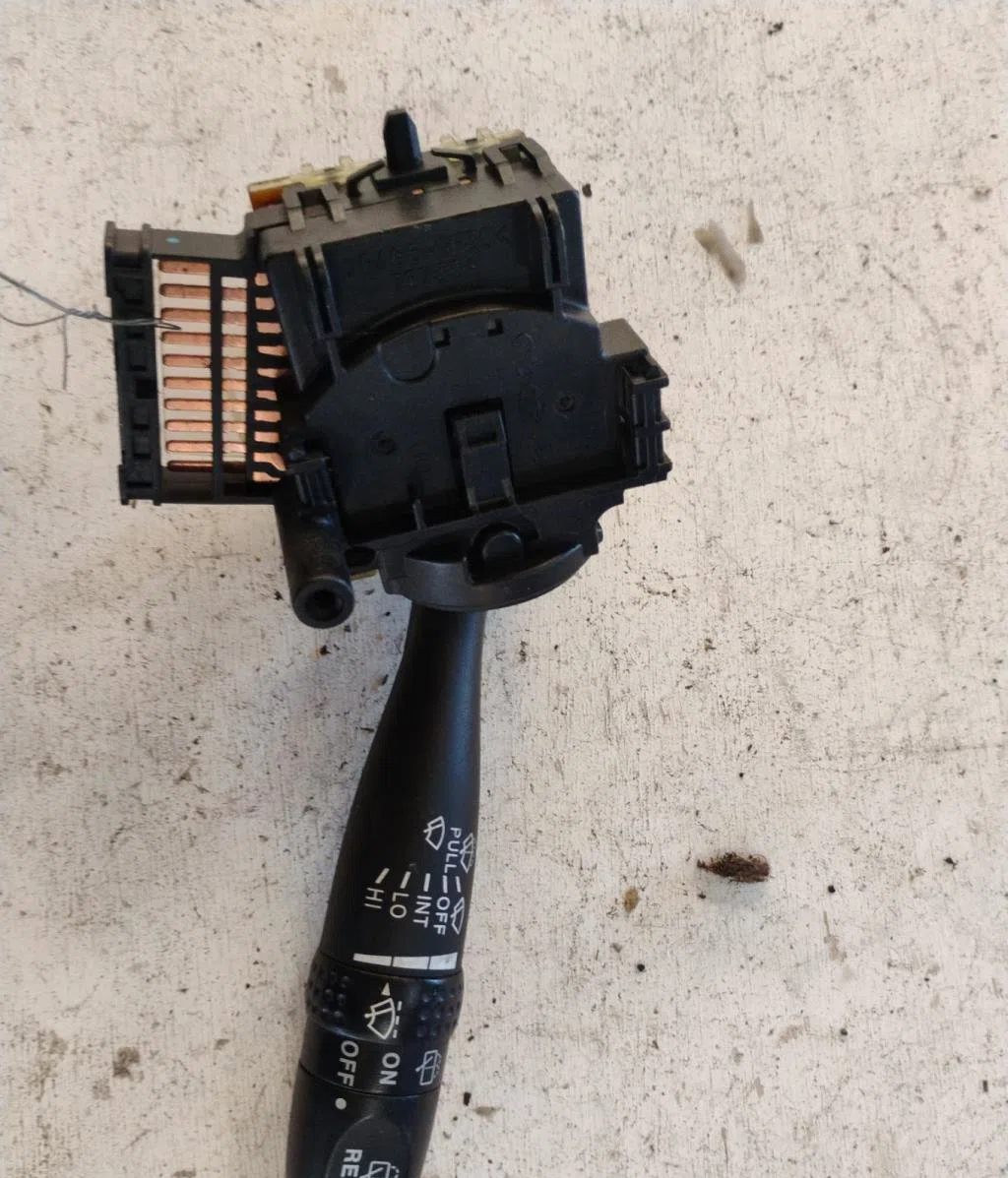 Commande clignotant Kia PICANTO I (SA) 1.1 crdi (2005-2011) 5 portes occasion — photo 2
