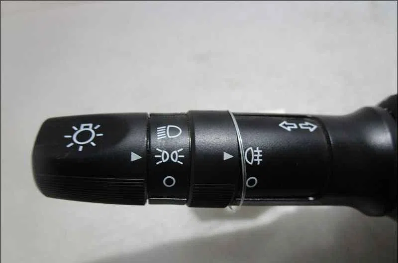 Commande clignotant KIA PICANTO II occasion — photo 2