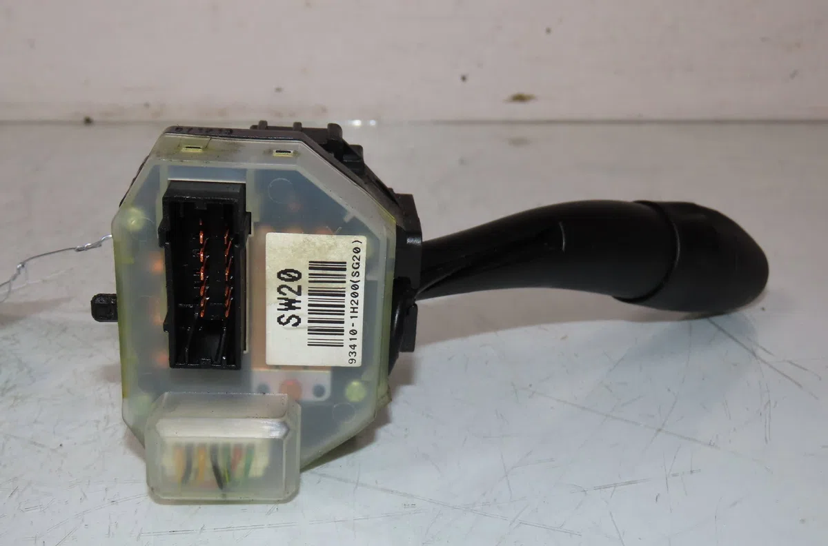 Commande clignotant Kia PRO CEE'D (ED) 1.6 crdi 115 (2008-2012) occasion — photo 2