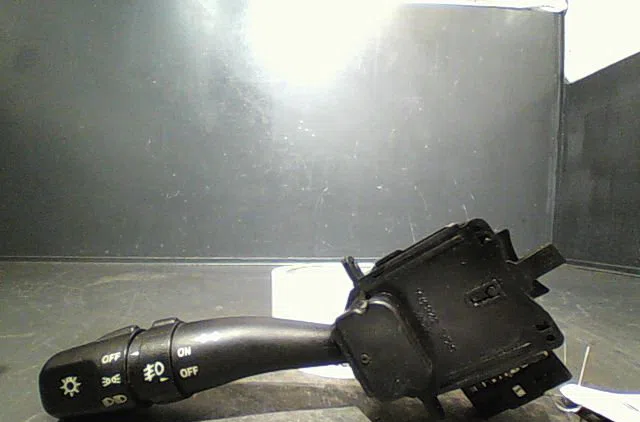 Commande clignotant Kia SORENTO I (JC) 2.5 crdi (2006-2011) occasion — photo 3