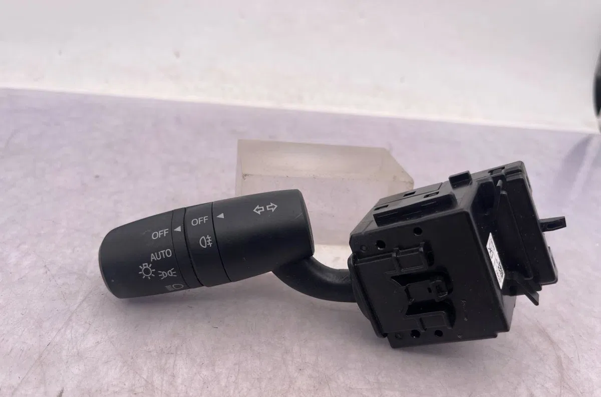 Commande clignotant MAZDA 2 3 PHASE 2 occasion — photo 3