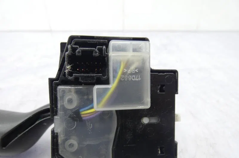 Commande clignotant MAZDA 3 2 PHASE 1 occasion — photo 4