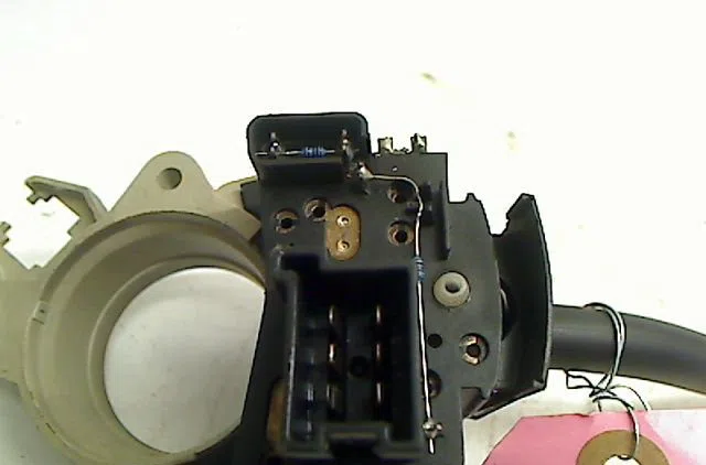 Commande clignotant Mercedes-benz CLASSE C (W203) C 220 cdi (203.006) (2000-2007) 4 portes occasion — photo 3